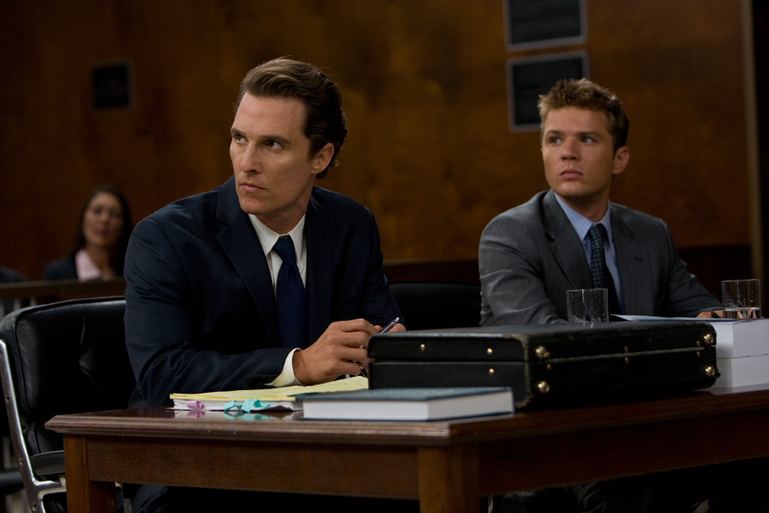 Matthew McConaughey and Ryan Phillippe in THE LINCOLN LAWYER